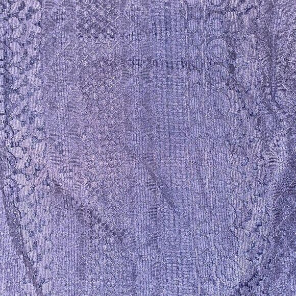 LaurenāConradĀ NavyāLaceāBlouse - Picture 4 of 6